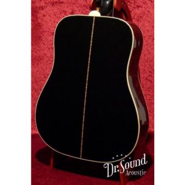 Gibson martin guitar USA martin guitar accessories ELVIS martin guitar strings acoustic DOVE martin acoustic guitars 2002 martin strings acoustic Accoustic Guitar Used  w/ Hard case