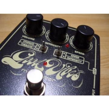 Electro-Harmonix/good martin guitar accessories vibes martin guitars modulator　guitar acoustic guitar martin effects martin acoustic guitar pedal martin guitar strings acoustic medium